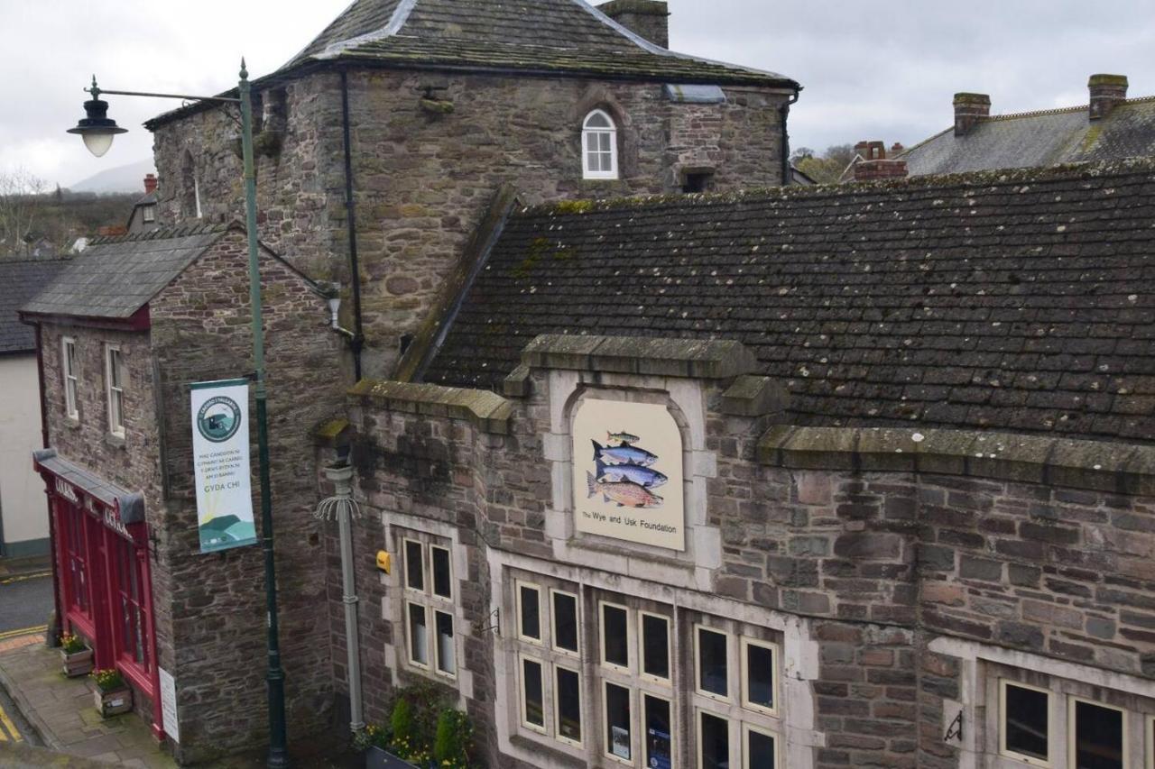 Charming 3-Bed Apartment In Talgarth Powys Brecon Luaran gambar